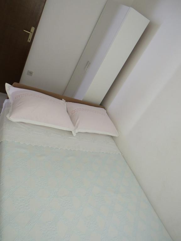 Apartments Lovric - 30 Meters To The Beach Traù Esterno foto